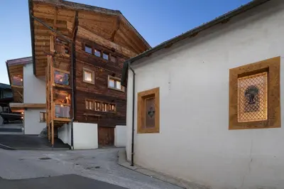 Das Gebäude in dem sich die Ferienwohnung befindet