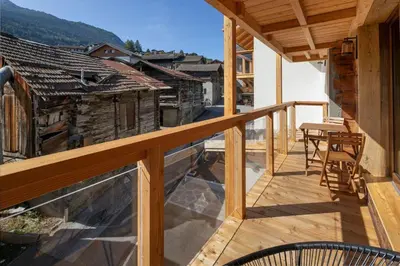 Ein Balkon oder eine Terrasse in der Unterkunft Pilanous Residence - Junior Suite - Swiss Alps