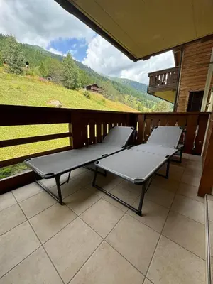 Ein allgemeiner Bergblick oder ein Berglick von der Ferienwohnung aus