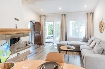 TV/Unterhaltungsangebot in der Unterkunft Amazing Modern & Great equipped Jacuzzi Apartment