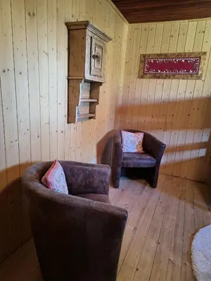 Ein Sitzbereich in der Unterkunft Ô Bercail