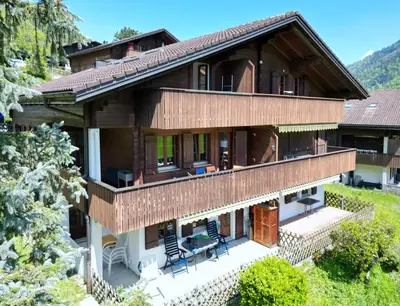 Ein allgemeiner Bergblick oder ein Berglick von der Ferienwohnung aus