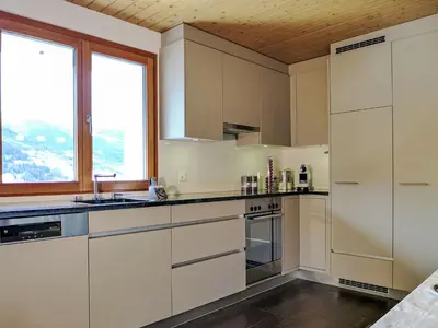 Küche/Küchenzeile in der Unterkunft Apartment Chalet Gredetsch 4B by Interhome
