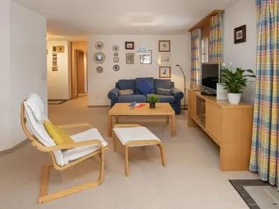 Ein Sitzbereich in der Unterkunft Apartment Chalet Hori-2 by Interhome