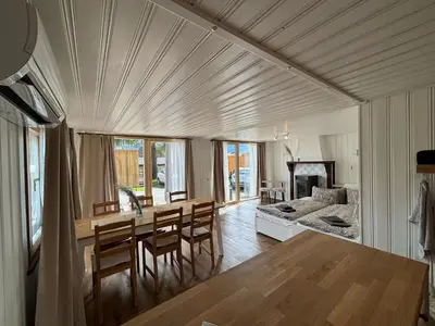 Ein Bett oder Betten in einem Zimmer der Unterkunft Cozy 2-Bedroom Bungalow