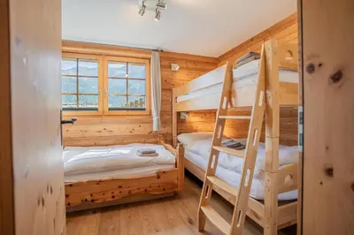 Ein Bett oder Betten in einem Zimmer der Unterkunft Marmo Apartment by HomeFlow