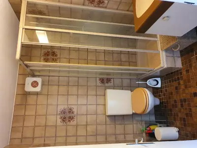 Ein Badezimmer in der Unterkunft Apartment Panoramaferienwohnung Waldkircher by Interhome