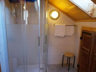 Ein Badezimmer in der Unterkunft Apartment Beatrice by Interhome