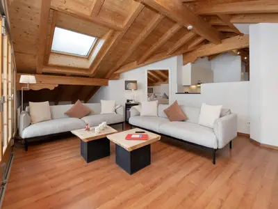 Ein Sitzbereich in der Unterkunft Apartment Chalet Tuffstein by Interhome