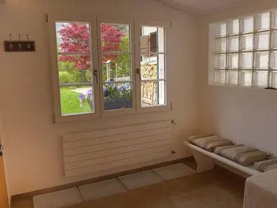 Ein Sitzbereich in der Unterkunft Apartment Chalet Jrene by Interhome