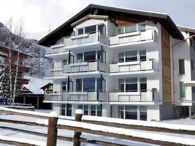 Das Gebäude in dem sich die Ferienwohnung befindet