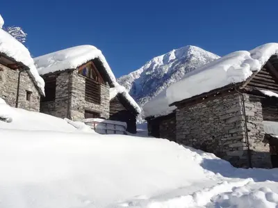 Rustico sui Monti di Rima im Winter