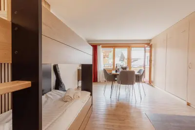 Ein Sitzbereich in der Unterkunft Charmant studio au centre de Saas-Fee