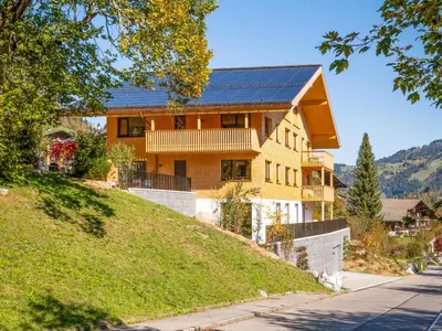 Ein allgemeiner Bergblick oder ein Berglick von der Ferienwohnung aus