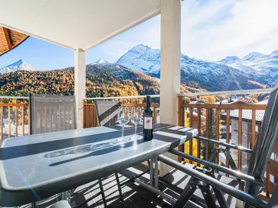 Ein allgemeiner Bergblick oder ein Berglick von der Ferienwohnung aus