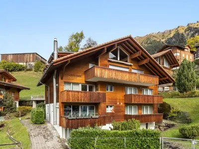 Ein allgemeiner Bergblick oder ein Berglick von der Ferienwohnung aus