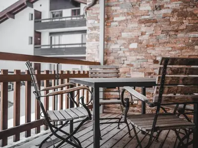 Ein Balkon oder eine Terrasse in der Unterkunft Sonnegg Lodge