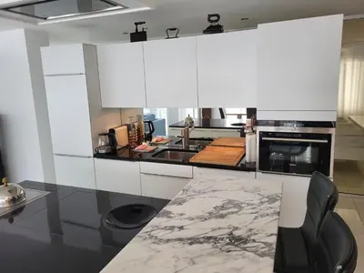 Küche/Küchenzeile in der Unterkunft Vertical Apartment