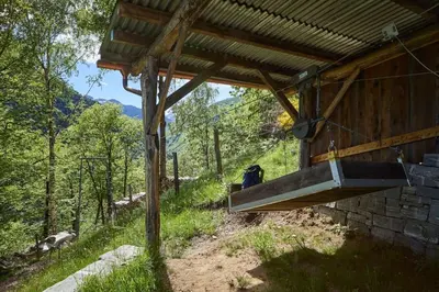 Ein Garten an der Unterkunft Wild Valley Private Paradise in Valle Onsernone