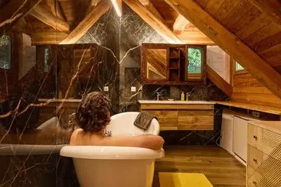 Ein Sitzbereich in der Unterkunft Wild Valley Private Paradise in Valle Onsernone