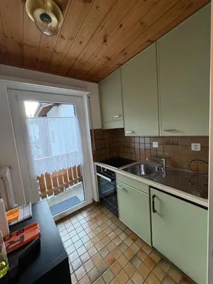 Küche/Küchenzeile in der Unterkunft Sonniges Apartment im Zentrum mit Bergblick