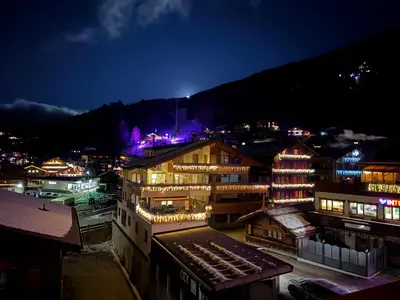 Ein allgemeiner Bergblick oder ein Berglick von der Ferienwohnung aus