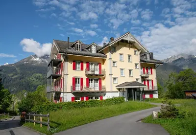 Ein allgemeiner Bergblick oder ein Berglick von der Ferienwohnung aus