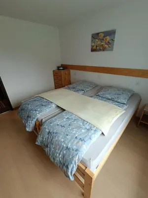 Ein Bett oder Betten in einem Zimmer der Unterkunft Kummublick Täsch, Nähe Zermatt