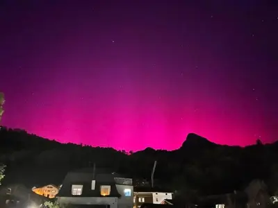 Ein allgemeiner Bergblick oder ein Berglick von der Ferienwohnung aus