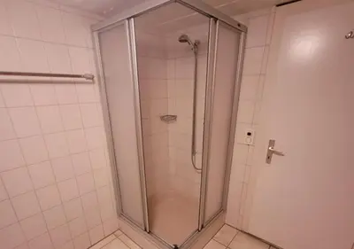 Ein Badezimmer in der Unterkunft Wunderschöne Villa mit Privatstrand