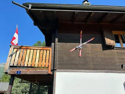 Das Gebäude in dem sich die Ferienwohnung befindet