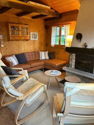 Ein Sitzbereich in der Unterkunft Chalet Glücksfall