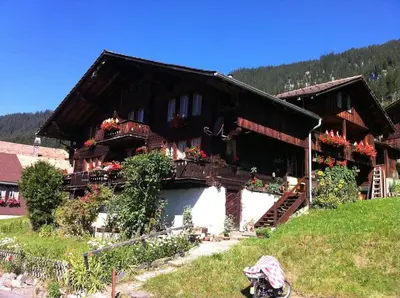 Ein allgemeiner Bergblick oder ein Berglick von der Ferienwohnung aus