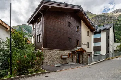 Ein allgemeiner Bergblick oder ein Berglick von der Ferienwohnung aus