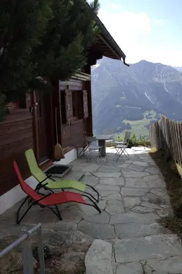Ein allgemeiner Bergblick oder ein Berglick von der Ferienwohnung aus