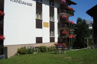 Das Gebäude in dem sich die Ferienwohnung befindet