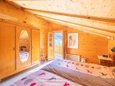 Ein Bett oder Betten in einem Zimmer der Unterkunft 8p Chalet in the mountains near Fiesch ski area