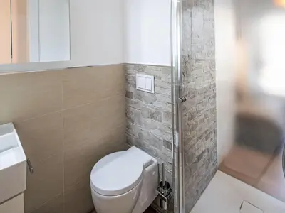 Ein Badezimmer in der Unterkunft Apartment Rond-Point Apt- 20 by Interhome