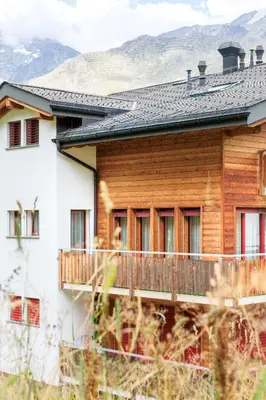 Ein allgemeiner Bergblick oder ein Berglick von der Ferienwohnung aus