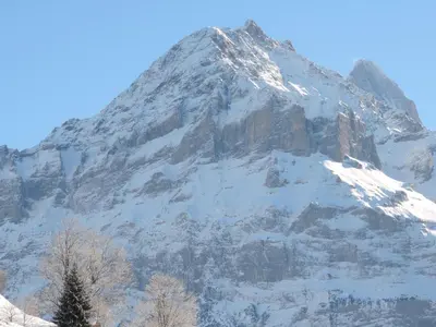 Ein allgemeiner Bergblick oder ein Berglick von der Ferienwohnung aus