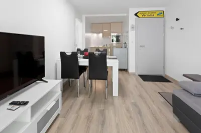 Küche/Küchenzeile in der Unterkunft Appartement paisible au pied des pistes de ski
