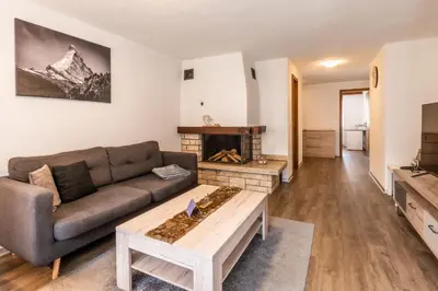 Ein Sitzbereich in der Unterkunft Fabi`s Horu Lodge