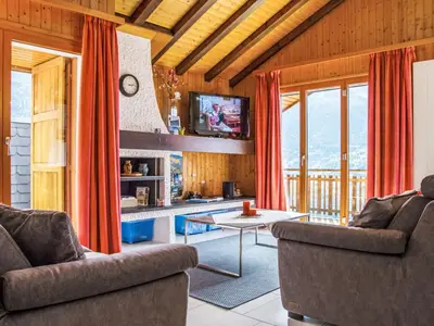 TV/Unterhaltungsangebot in der Unterkunft Apartment Beau Soleil - Gentianes 40 by Interhome
