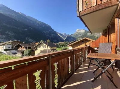 Ein allgemeiner Bergblick oder ein Berglick von der Ferienwohnung aus