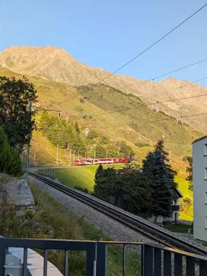 Ein allgemeiner Bergblick oder ein Berglick von der Ferienwohnung aus