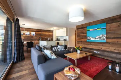 Ein Sitzbereich in der Unterkunft Chalet Petit