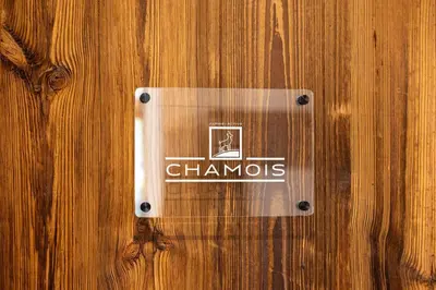 Ein Zertifikat, Auszeichnung, Logo oder anderes Dokument, das in der Unterkunft Le Chamois l Ski-out l Standing ausgestellt ist