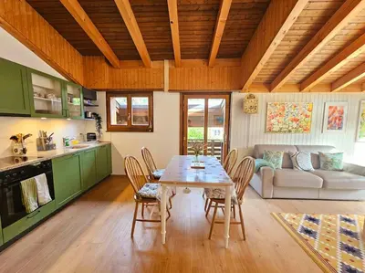 Küche/Küchenzeile in der Unterkunft Sawasdee Jungfrau Apartment