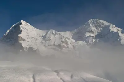 Ein allgemeiner Bergblick oder ein Berglick von der Ferienwohnung aus