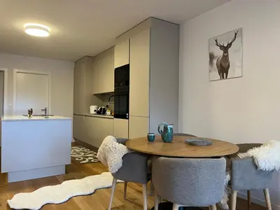 Küche/Küchenzeile in der Unterkunft Bel Appartement Centre Crans Montana, 5 min des pistes, Vue Alpine